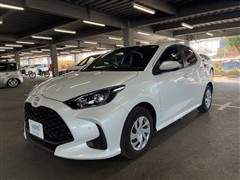 トヨタ　ヤリス X