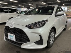 トヨタ　ヤリス X