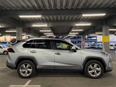 RAV4 ハイブリッド G