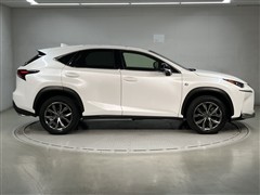 NX200t Fスポーツ