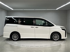 ヴォクシー HV ZS キラメキ3