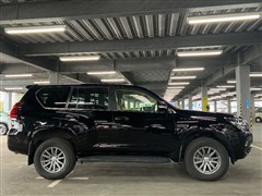 プラド TX-Lディーゼル7ニン