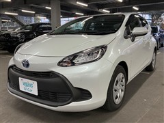 トヨタ アクア X