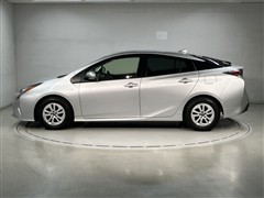 プリウス S セーフティプラス