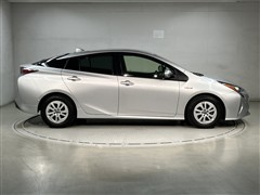 プリウス S セーフティプラス