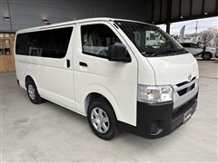 ハイエースV DX 3/6ニン 5ドア