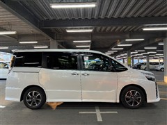 ヴォクシー ZS キラメキ2 7ニン