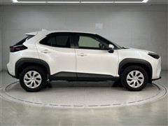 ヤリスクロスHV X