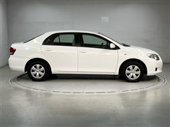 カローラアクシオ X