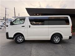 ハイエースV DX 5ドア 3/6ニン