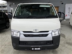 ハイエースV DX 5ドア 3/6ニン