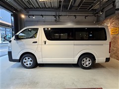 ハイエースV DX 5ドア 3/6ニン