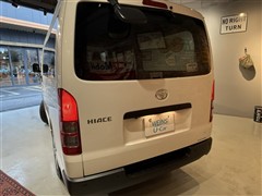 ハイエースV DX 5ドア 3/6ニン