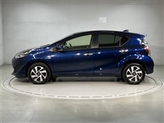 アクア S スタイルブラック