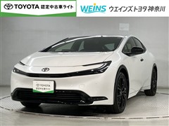 トヨタ　プリウス PHEV Gナイトシェード