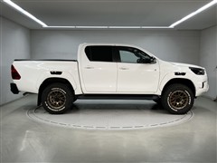 ハイラックス Z GRスポーツ