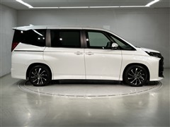 ノア HEV S-Z