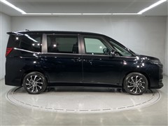 ノア HEV S-Z