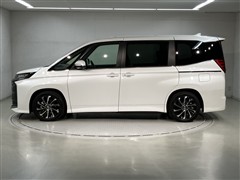 ノアHEV S-Z
