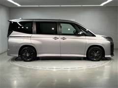 ヴォクシー HEV S-G 7ニンノリ