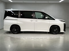 ヴォクシー S-G 8ニンノリ