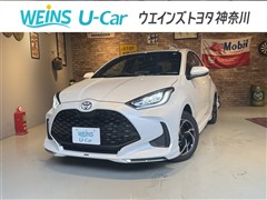 トヨタ　ヤリス Z