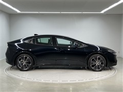 プリウス Z