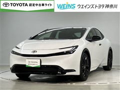 トヨタ プリウス PHEV Gナイトシェード