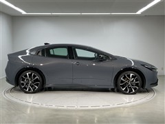 プリウス PHEV Z