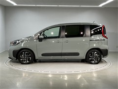 シエンタ HEV Z 5ニンノリ
