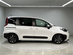 シエンタ HEV Z 5ニンノリ