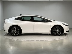 プリウス Z