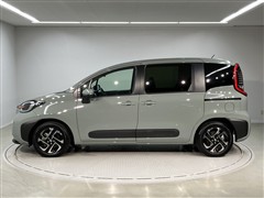 シエンタ HEV Z 7ニンノリ