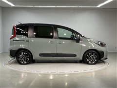 シエンタ HEV Z 7ニンノリ