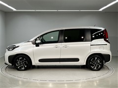 シエンタ HEV G 5ニンノリ
