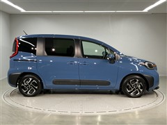 シエンタ HEV Z 7ニンノリ
