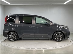 シエンタ HEV G 5ニンノリ