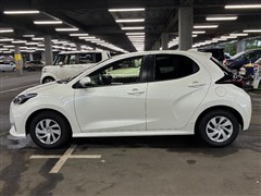 ヤリス X