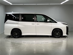 ヴォクシー HEV S-Z