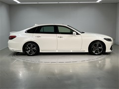 クラウン HV RS アドバンス