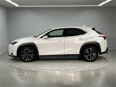 UX250h バージョンL