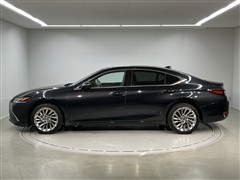 ES300h バージョンL