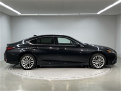 ES300h バージョンL