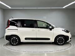 シエンタ HEV Z 5ニンノリ