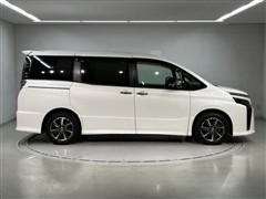 ヴォクシー ZS キラメキ3 7ニン