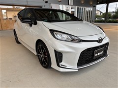 アクア GRスポーツ