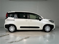 シエンタ HEV G 7ニンノリ