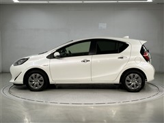 アクア Sスタイルブラック