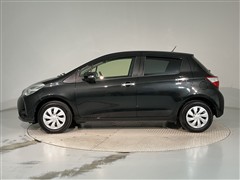 ヴィッツ Fセーフティエディション2