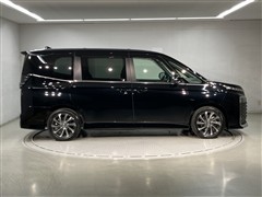 ヴォクシー HV S-Z